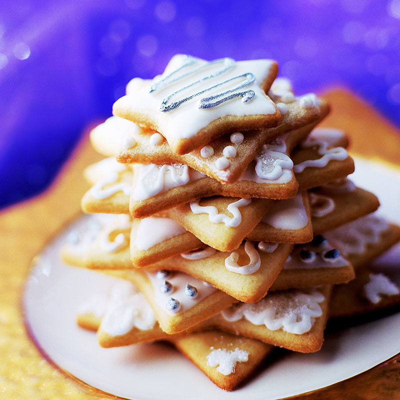 Brown Sugar Shortbread Holiday Cookies | Reynolds Brands