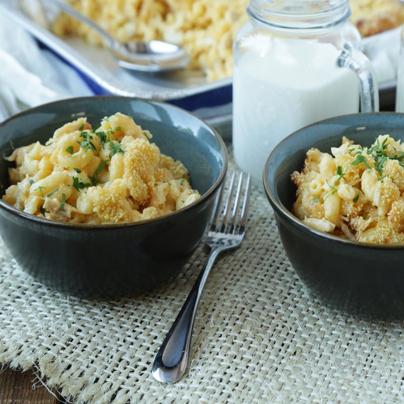 Macaroni & Cheese Casserole with Chicken | Reynolds Brands
