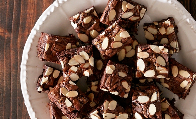 
Caramel Chunk Brownies
