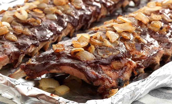 
Caramelized-Onion BBQ Pork Ribs
