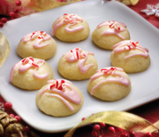 Peppermint Meltaways Christmas Cookies | Reynolds Brands