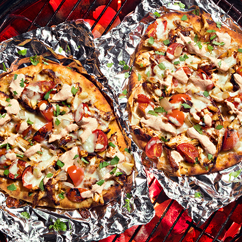 Chicken Tikka Grilled Pizza | Reynolds Brands