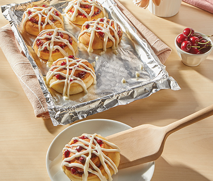 Cherry Cinnamon Rolls | Reynolds Brands