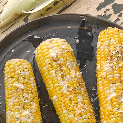Grilled Cheesy Corn on the Cob | Reynolds Brands