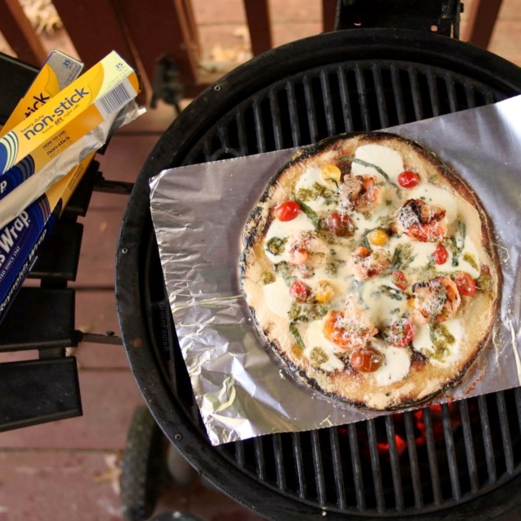 Grilled Pizza Recipes | Reynolds Brands