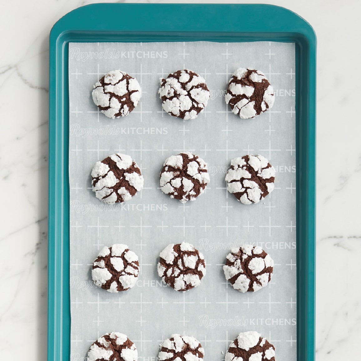 Mexican Chocolate Crinkle Cookies | Reynolds Brands