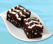 How to make Frosted Macadamia Brownies | Reynolds Brands