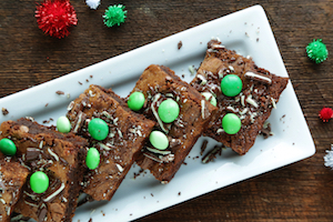 Mint Chocolate Chip Holiday Brownies | Reynolds Brands