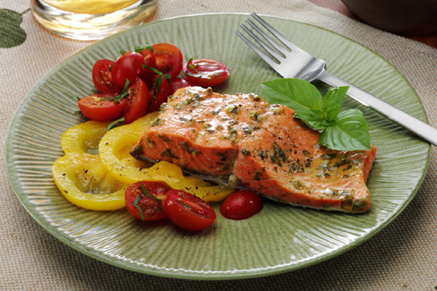 Pesto Salmon | Reynolds Brands