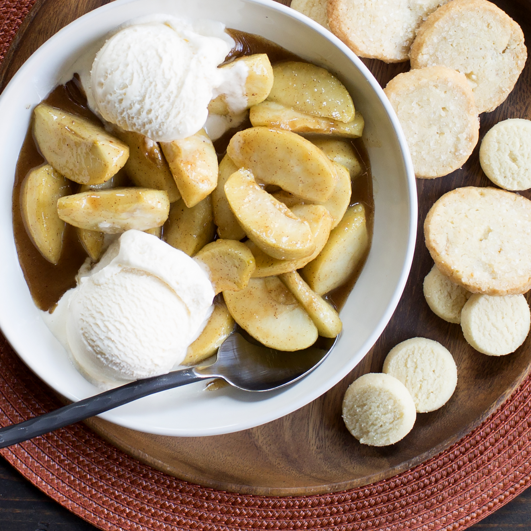 Slow Cooker Glazed Cinnamon Apples | Reynolds Brands