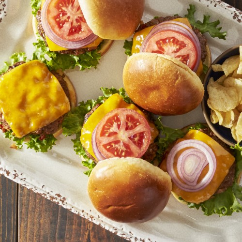 Zesty Chipotle Cheddar Burgers | Reynolds Brands