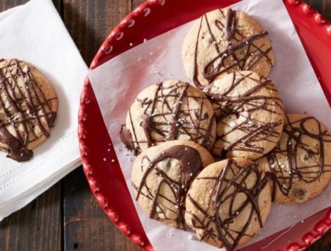 Salted Caramel Chocolate Chip Cookies