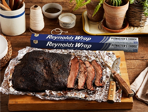 Reynolds Wrap Pitmaster's Choice 18 in Heavy Duty Aluminum Foil - Shop Foil  & Plastic Wrap at H-E-B