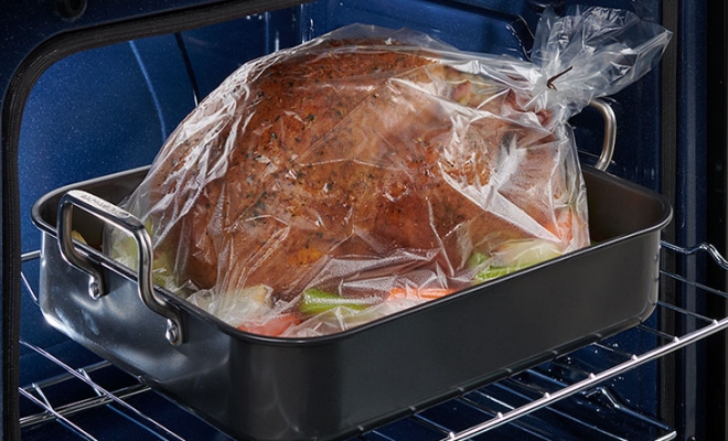 Reynolds Oven Bags (2 bags total) Turkey size 8-24 lbs