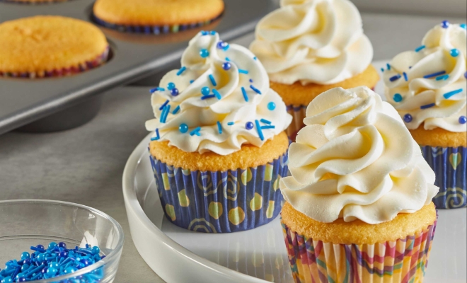 How To Make Easy Cupcake Liners With Parchment Paper 