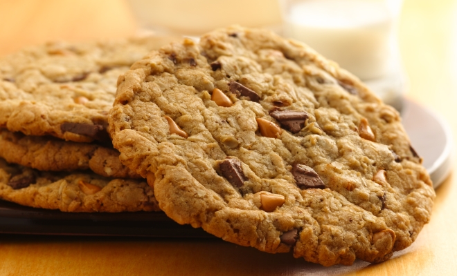 
Milk Chocolate Butterscotch Café Cookies
