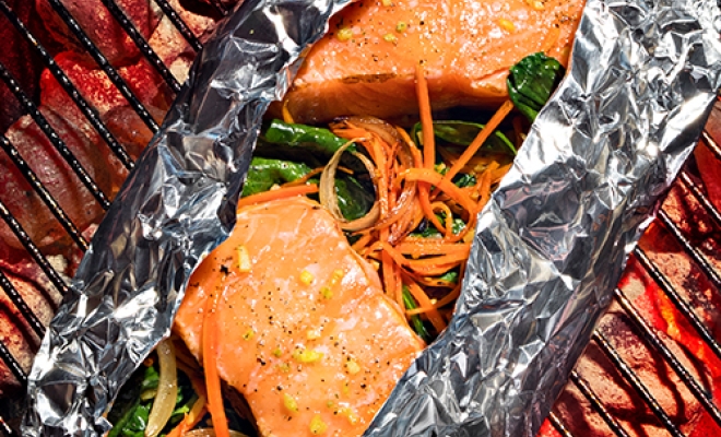 
Ginger Sesame Salmon Packets
