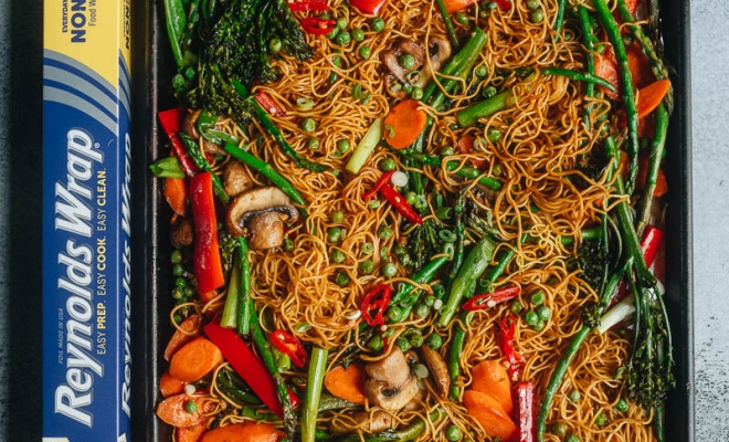 
Sheet Pan Vegetable Chow Mein
