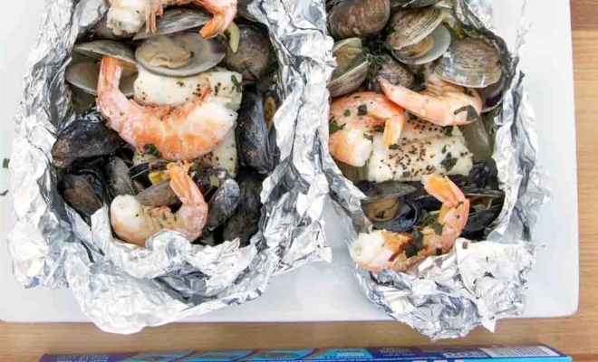 
Seafood Combo Foil Packet
