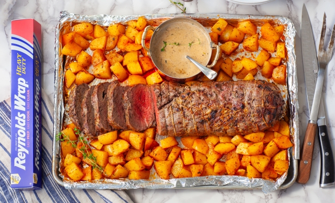 
Beef Tenderloin Roast with Pepper Sauce &amp; Potatoes
