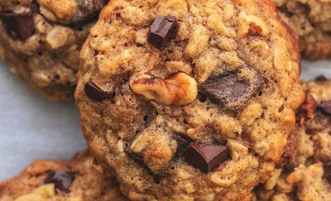 
Chunky Monkey Cookies
