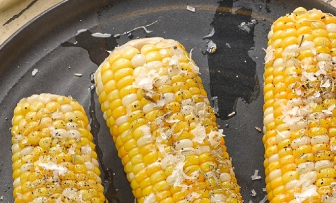 
Grilled Cheesy Corn on the Cob
