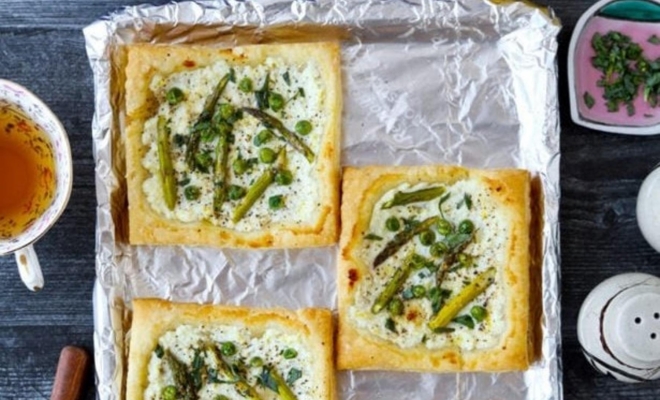 
Asparagus, Ricotta and Green Pea Tart

