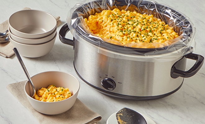 
Easy Cheezy Gooey Slow Cooker Mac and Cheese

