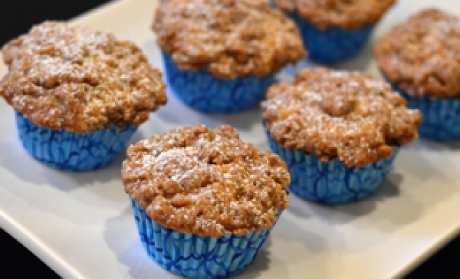 
Apple Cinnamon Streusel Muffins
