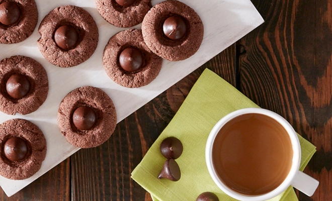 
Chocolate Peanut Butter Blossom Cookies
