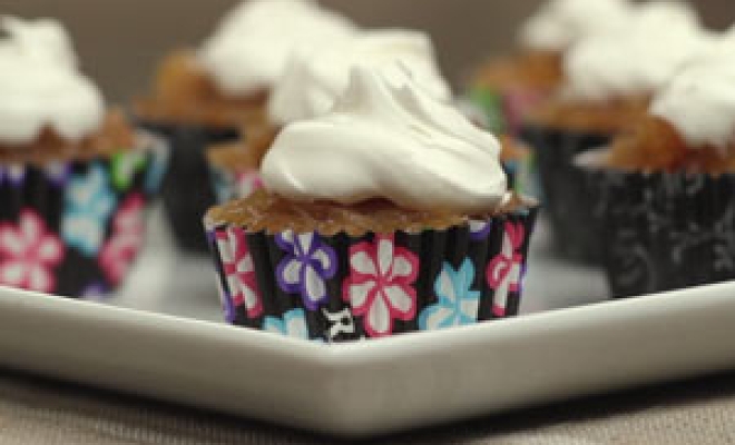 
Pineapple Cheesecake Cupcakes
