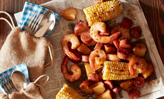 
Grilled Cajun Seafood Boil
