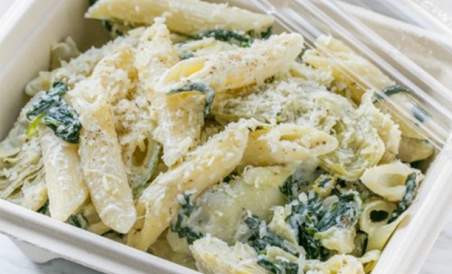 
Spinach and Artichoke Pasta
