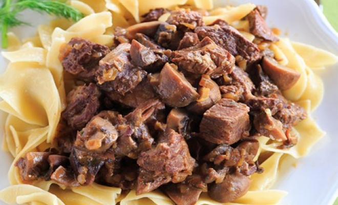 
Slow Cooker Beef Stroganoff
