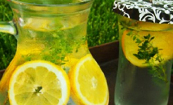 
Summer Thyme Spritzer
