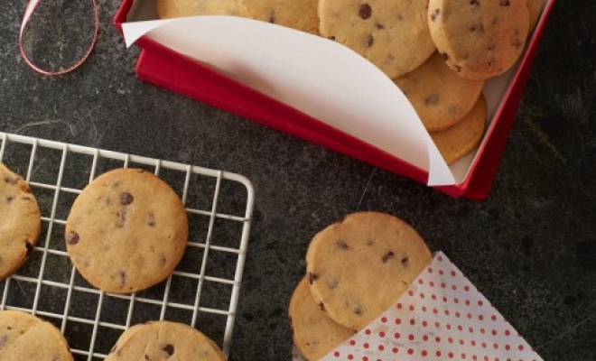 
Eggnog Chocolate Chip Butter Cookies
