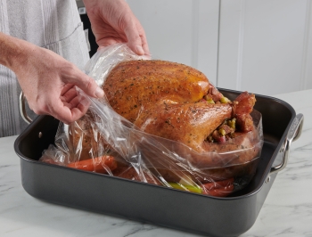 How Oven Bags Actually Work And What You Should Cook In Them