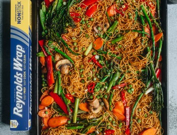 Sheet Pan Vegetable Chow Mein