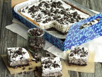 Chocolate Cookie Cheesecake Bars