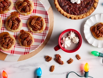 Caramel Pecan Pie Cookies