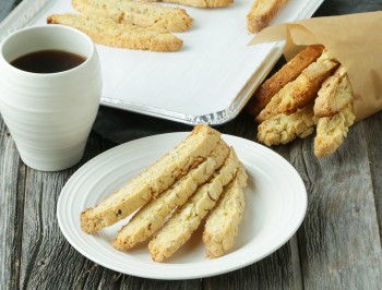 Almond Vanilla Biscotti