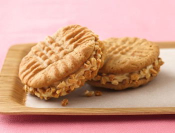 Jumbo Honey-Roasted Peanut Butter Sandwich Cookies