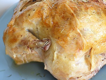 https://www.reynoldsbrands.com/sites/default/files/styles/recipe_tips_grid_image/public/recipes/rotisserie-style_garlic_rosemary_chicken.jpeg?itok=KIRpl5kw