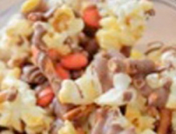 Peanut Butter Chocolate Snack Mix