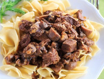 Slow Cooker Beef Stroganoff