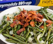 Roasted Green Beans with Onions and Bacon