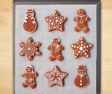 Gingerbread Man Cookies with Decorative Icing