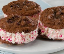 Double Chocolate &amp; Peppermint Ice Cream Sandwich Cookies