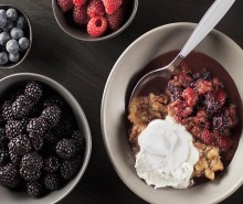 Slow Cooker Berry Cobbler