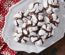 Chocolate Mint Crinkle Cookies
